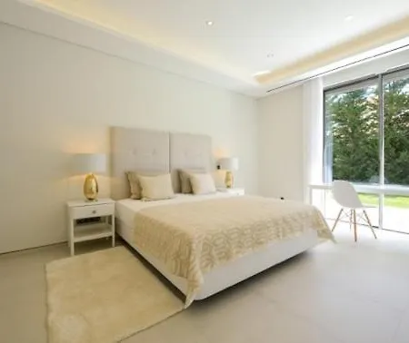 Sleeps 16 Pool Air Con T611659 Quinta do Lago