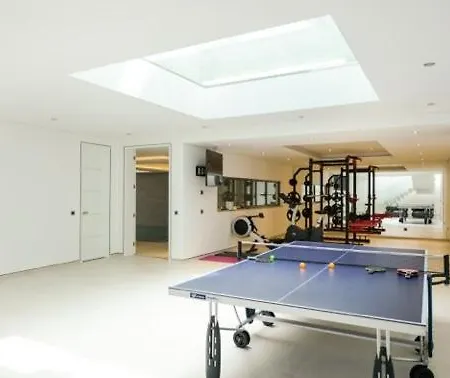Sleeps 16 Pool Air Con T611659 Willa