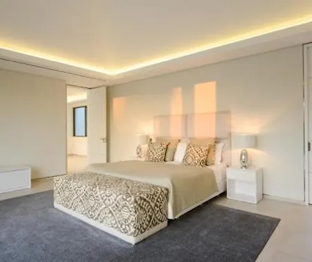 Villa Sleeps 16 Pool Air Con T611659 Quinta do Lago